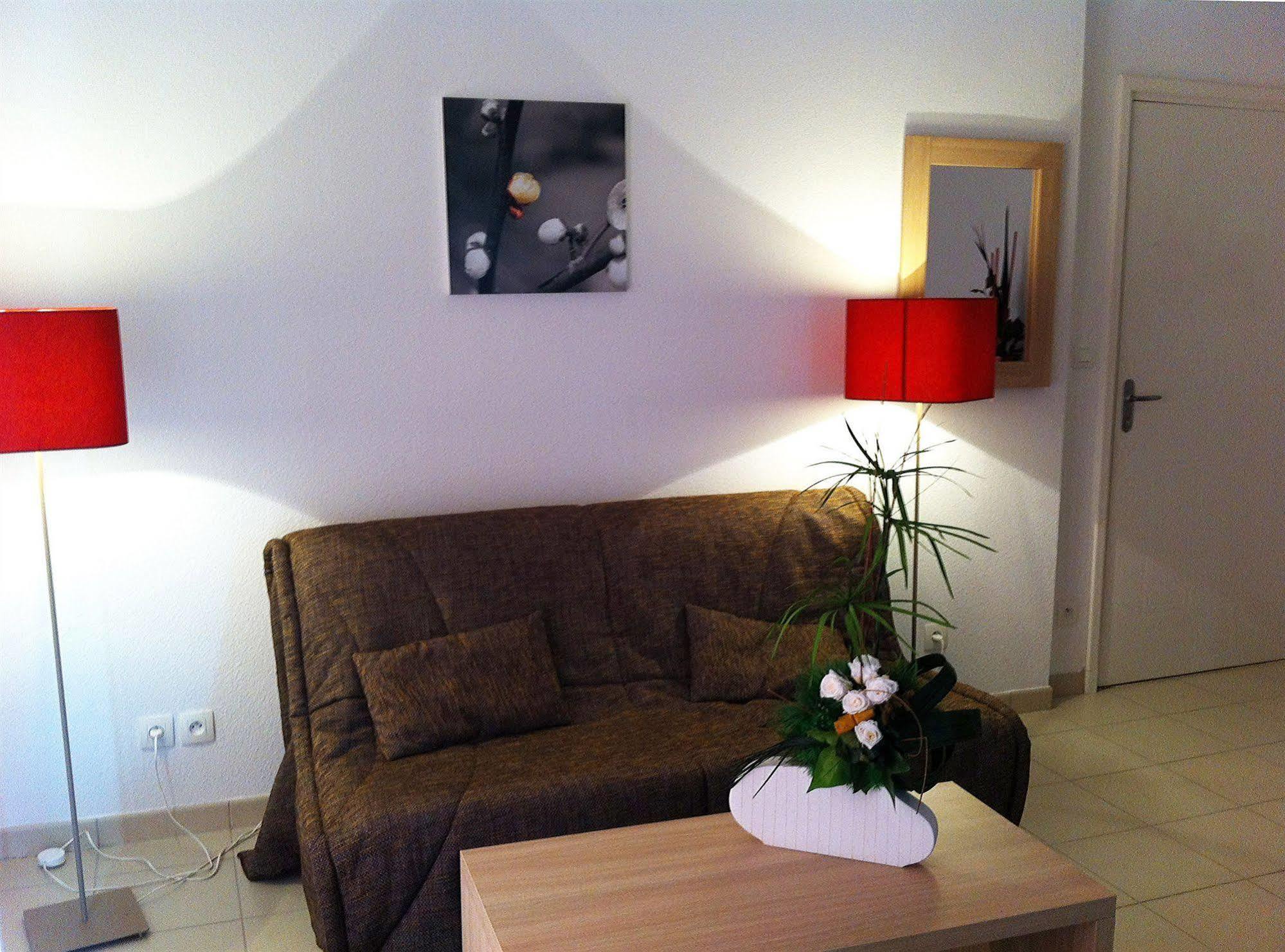 Residence De La Source Salies-de-Béarn Εξωτερικό φωτογραφία