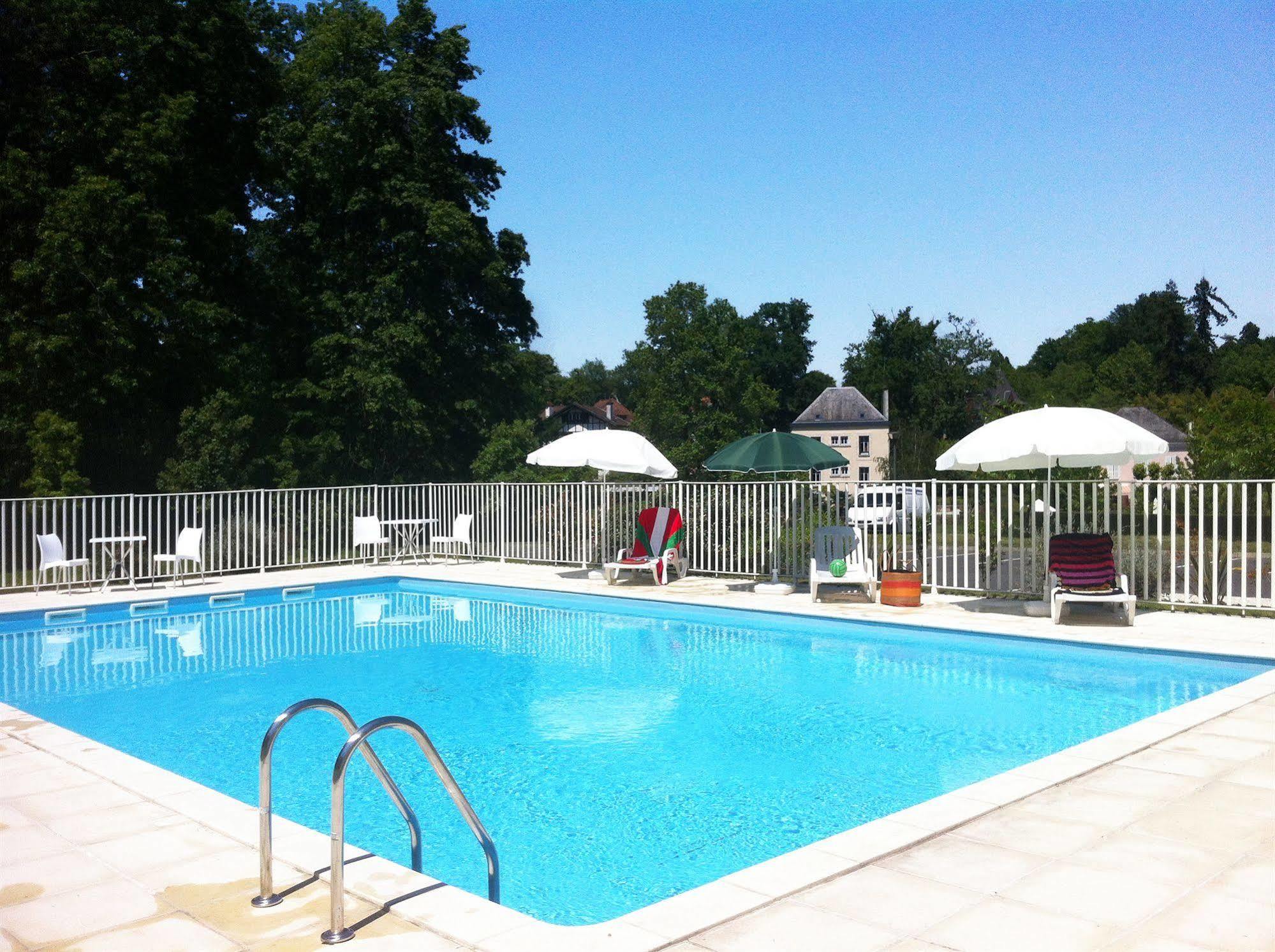 Residence De La Source Salies-de-Béarn Εξωτερικό φωτογραφία